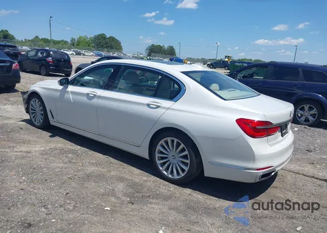 2018 BMW 740I z USA, uszkodzony, nr VIN WBA7E2C59JG742941